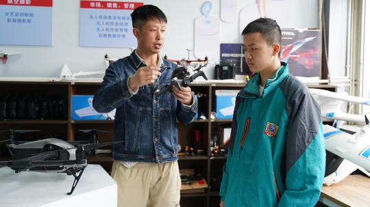 <b>新華新起點，打工人重返校園是一種什么樣的體驗？</b>