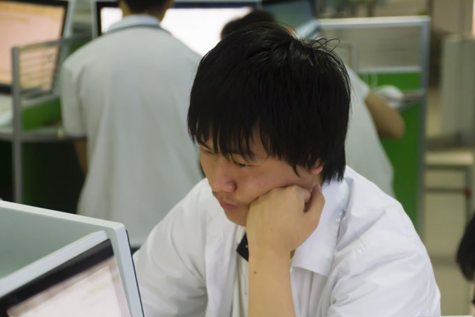 一個(gè)熱愛詩(shī)歌的互聯(lián)網(wǎng)男孩