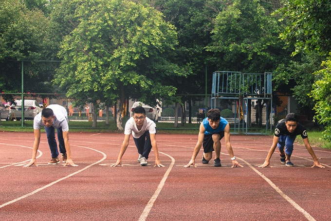 周良洪：老師和同學眼中公認的優秀學生