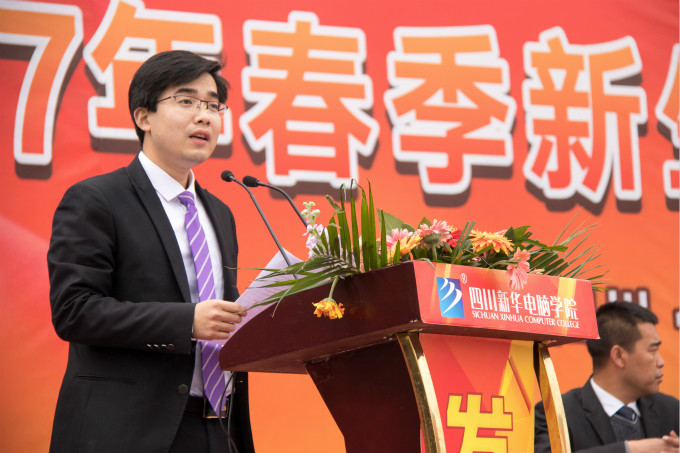 軍訓會操表演，青春與奮進的完美結合！