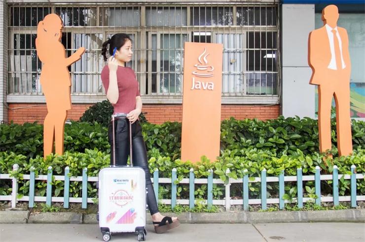 這一次，不管你在哪，我們陪你過端午。