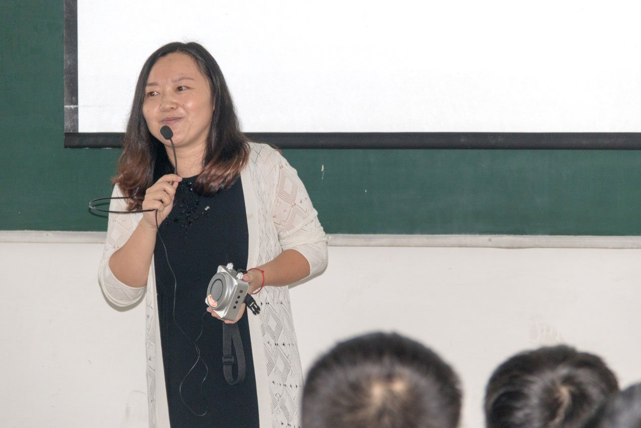 近距離接觸互聯(lián)網(wǎng)電商企業(yè)CEO、探索未來(lái)發(fā)展路