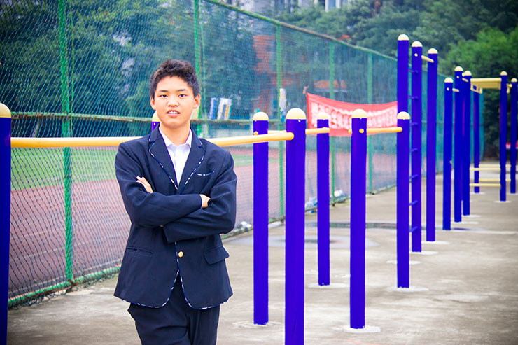 學(xué)校環(huán)鏡不錯(cuò)，實(shí)踐課程很多