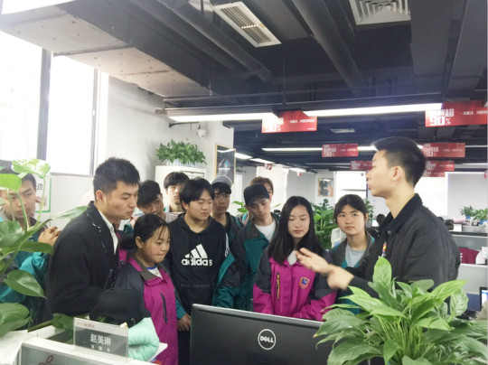 新華學(xué)子京東行