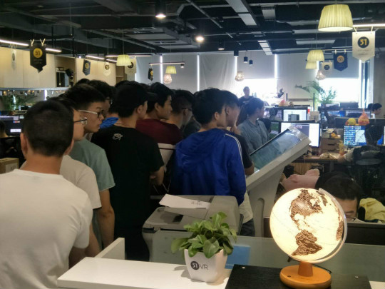 四川新華畢業生51VR游學活動順利開展