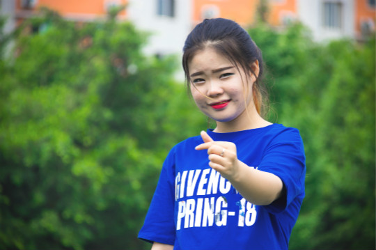 在踮腳張望的青春里剛好遇見你