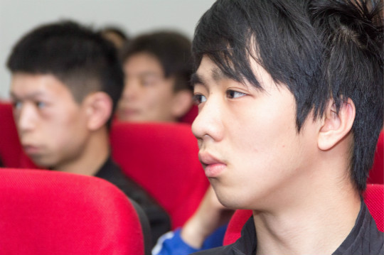 四川新華告訴你，畢業后如何找到好的工作！