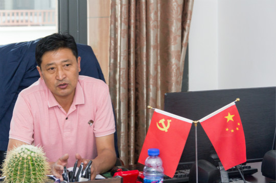 熱烈祝賀四川新華電腦學(xué)院對口松潘縣電商扶持項(xiàng)目成功簽約!