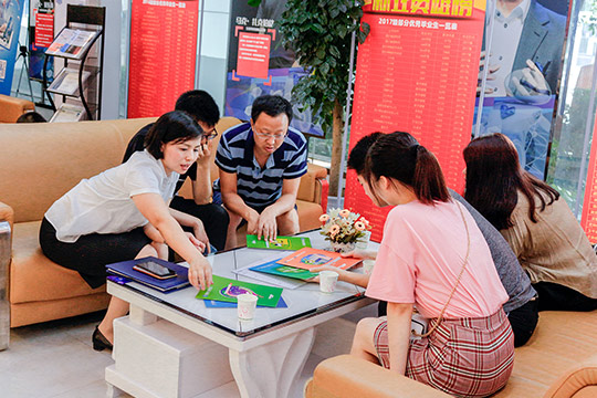 四川新華秋招火爆進行中，每個孩子的夢想都值得被善待