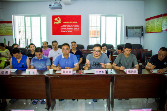 一路北上，四川新華松潘電商幫扶攻堅戰吹響沖鋒號