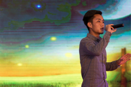 展新華學子風采.逐新華夢想四川新華T臺秀拉開帷幕