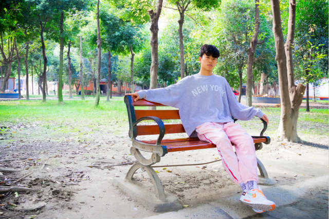 為了那一縷陽光，蛻變路上不斷努力著！