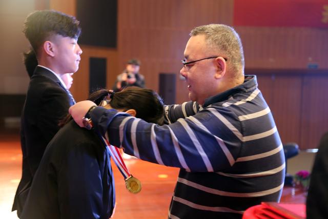 “新華·瀾庭集杯”互聯(lián)網(wǎng)職業(yè)技能大賽頒獎盛典啟幕！