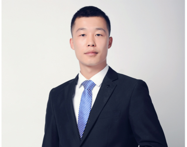  向陽而立 滿懷憧憬 執(zhí)著前行