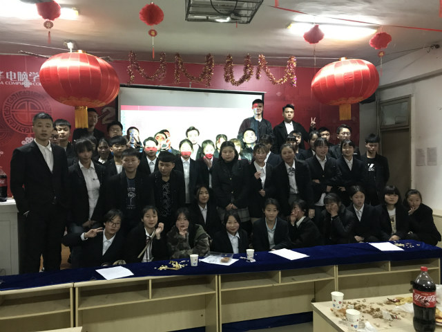  向陽而立 滿懷憧憬 執(zhí)著前行