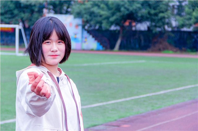 #三月女人天，陽(yáng)光少女節(jié)#為你歡喜的她投上一票