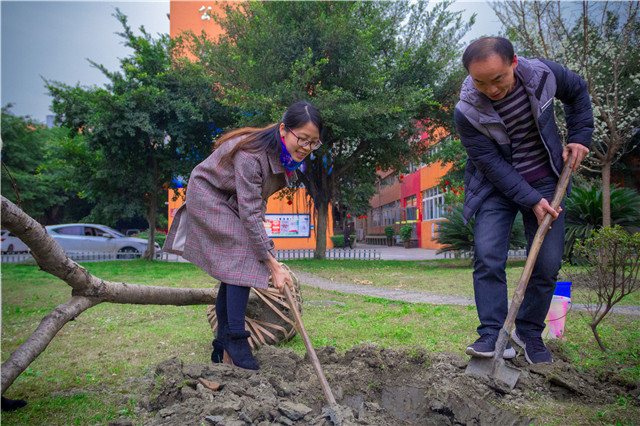 植樹節(jié)，在夢想的地方栽下希望的綠色！