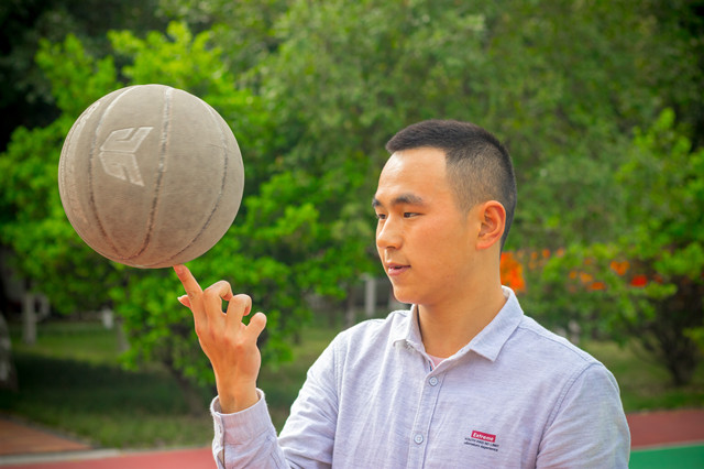 高中輟學，看“職場小白”如何“技能在手，天下可走”