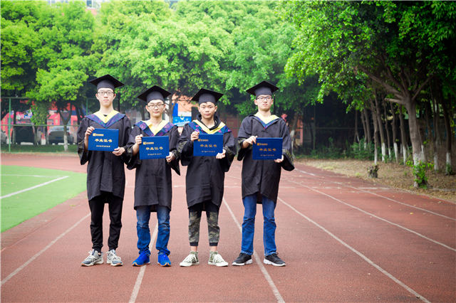 最美畢業(yè)季|此去繁花似錦，歸來(lái)仍是少年！