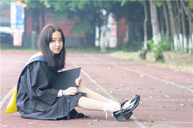 最美畢業(yè)季|此去繁花似錦，歸來(lái)仍是少年！