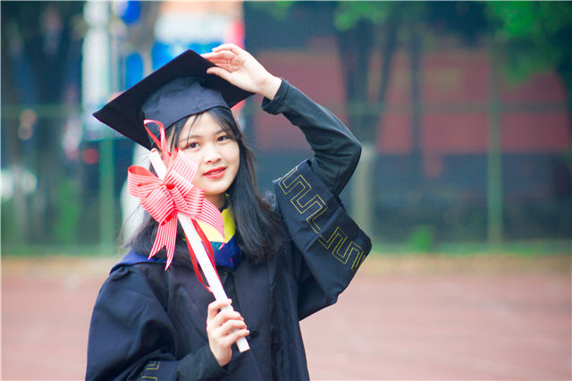 最美畢業(yè)季|此去繁花似錦，歸來(lái)仍是少年！