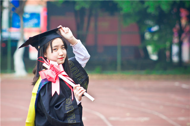 最美畢業(yè)季|此去繁花似錦，歸來(lái)仍是少年！