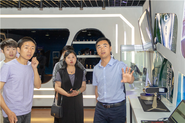 百家媒體進校園，讓你看到一個不一樣的四川新華！