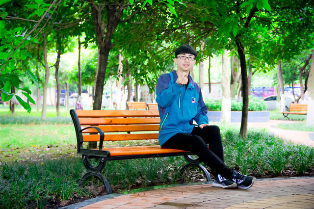 涅槃重生，工作兩年后，選擇新華重新出發(fā)