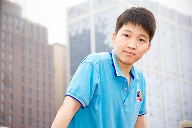 高中畢業學什么有前途？做互聯網時代的白領！