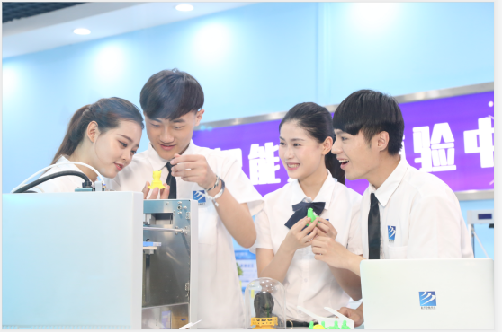 【媒體關注】為什么學互聯網新技術，要來新華？