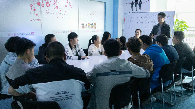 暖心就業(yè)回訪，心系學(xué)子成長