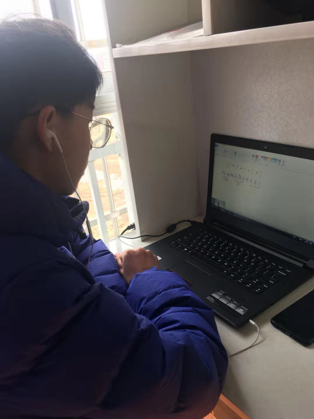 戰“疫”期間，新華的師生們在做什么？