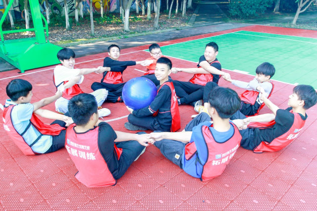 新華暖心教育，緣何成為家長(zhǎng)們放心的學(xué)校？