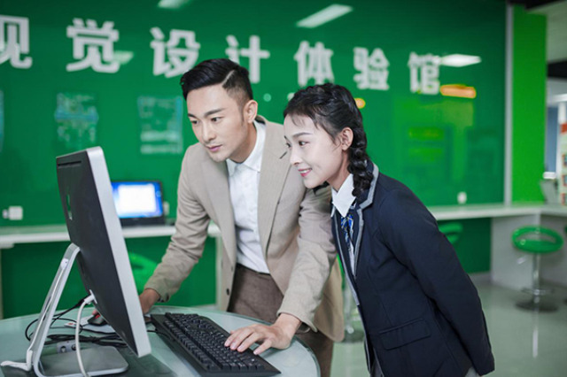 新華電腦發(fā)放百萬(wàn)技能教育補(bǔ)貼金