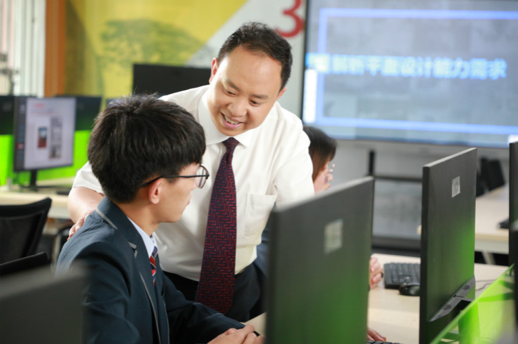 清晨中微光下，一位職業教育老師幸福時刻的自白 