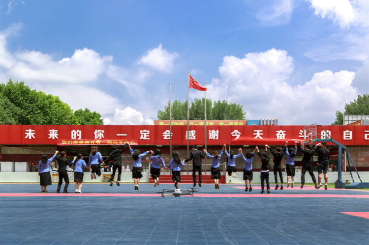 以賽促學，新華電腦學校學子用技能眺望更大的世界!