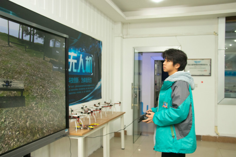 逐夢(mèng)者自強(qiáng)不息 有志者奮斗無悔?