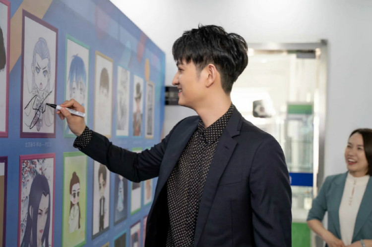 馬可來新華重拾校園生活，青春“競”是精彩！