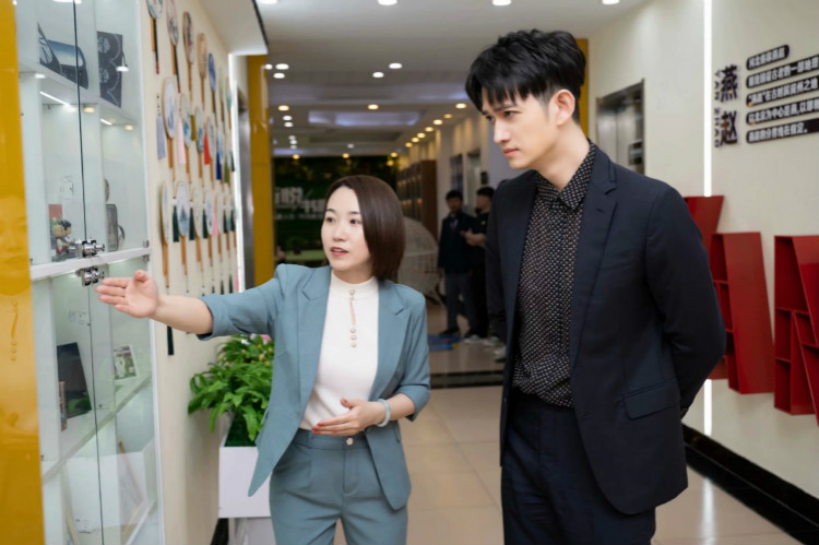 馬可來新華重拾校園生活，青春“競”是精彩！