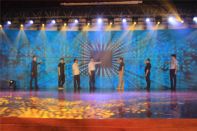 盛世回顧 職教前沿，新華互聯(lián)網(wǎng)科技歷次發(fā)布會回顧