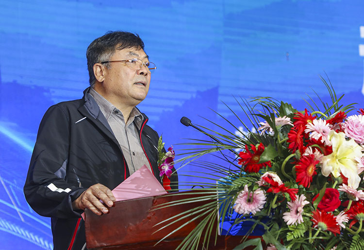 新華2021年六大產教融合實訓基地升級暨高技能人才培英工程啟動儀式