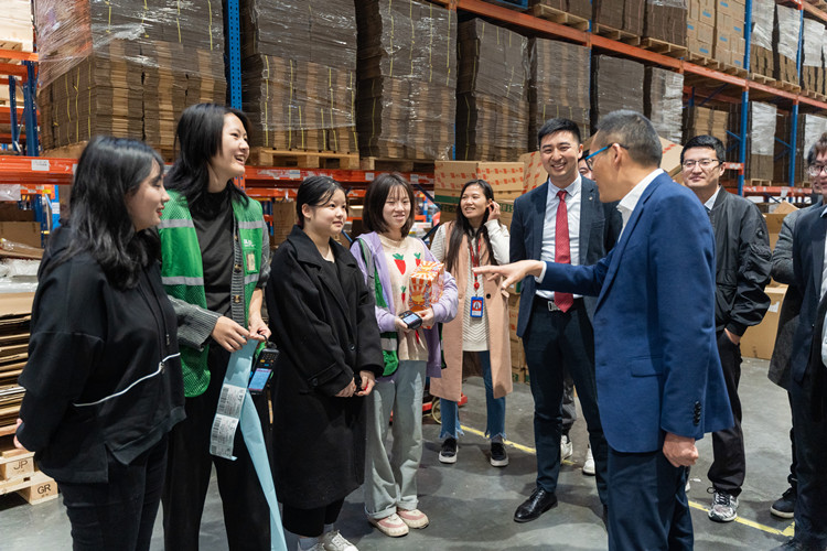 情系學子|院校領導走訪京東，看望電商實訓學生！