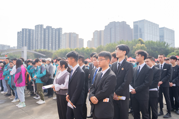 職教領(lǐng)域重磅文件發(fā)布！職業(yè)本科與普通本科學(xué)位證書(shū)具有同樣效力！