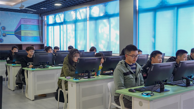 名企定向班開課啦！助力新華學子就業(yè)夢！