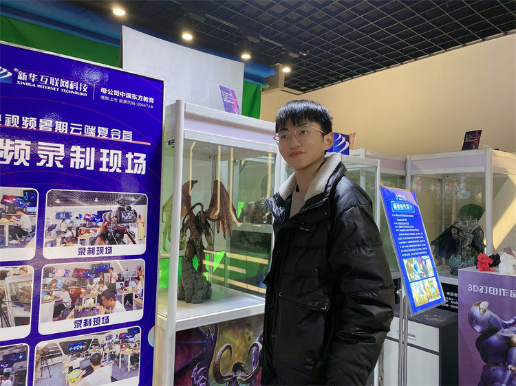 打工太辛苦擇校再讀，用技術與實力逆襲