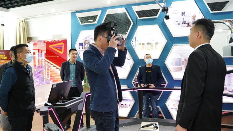 熱烈歡迎智能制造企業走進成都新華交流學習指導！