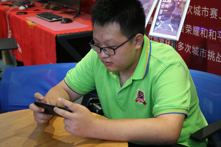 新生學(xué)子|登峰造極，德才并育