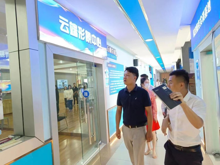 成都新華與新蔚航空開(kāi)展校企合作交流會(huì)圓滿舉行