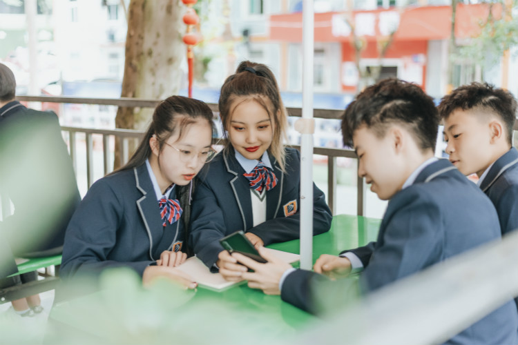 揚帆正當時，職教新未來！技術改變命運！