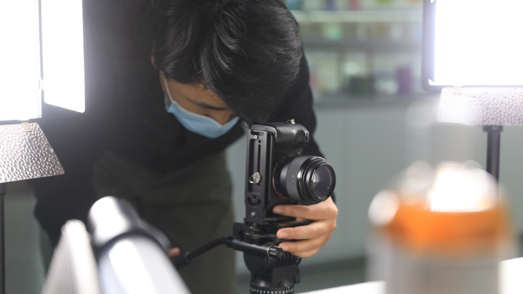 新華電腦教育開展“百企千師進(jìn)萬家”活動